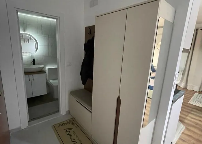 Veskovski-apartment In The Center Of *